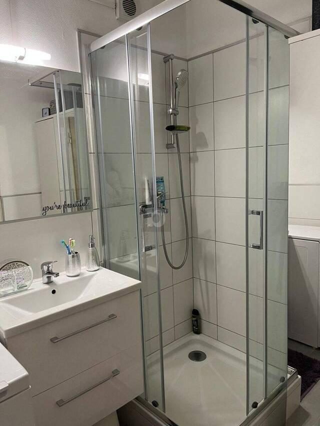 Stilvolle 3-Zimmer-Wohnung – zentral, ruhig & sofort bezugsbereit, Bild 4 von 5