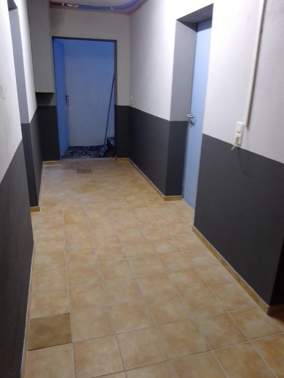 Gepflegtes Einfamilienhaus mit 7 Zimmern, Balkon, Garten und Garage in Mining, Bild 23 von 29