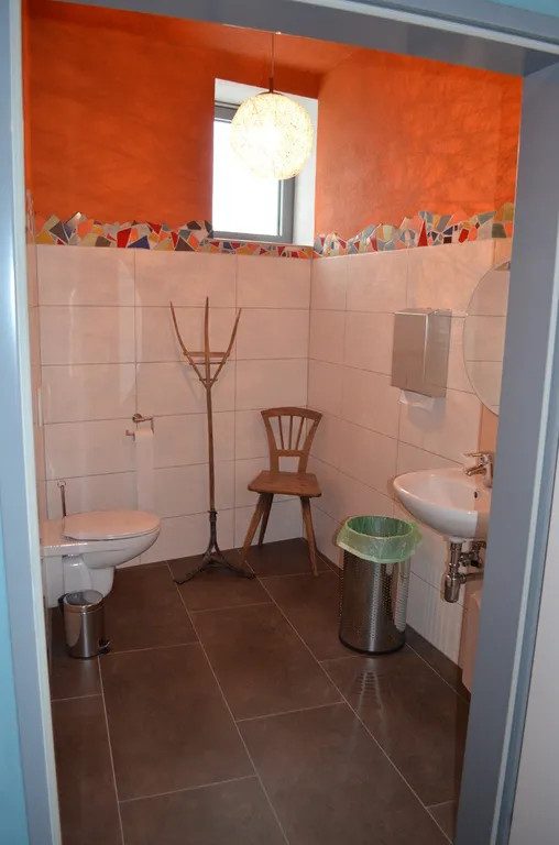 Repräsentatives Wohnhaus mit Geschäftsbereich und angrenzenden Veranstaltungsräumen, Bild 5 von 232