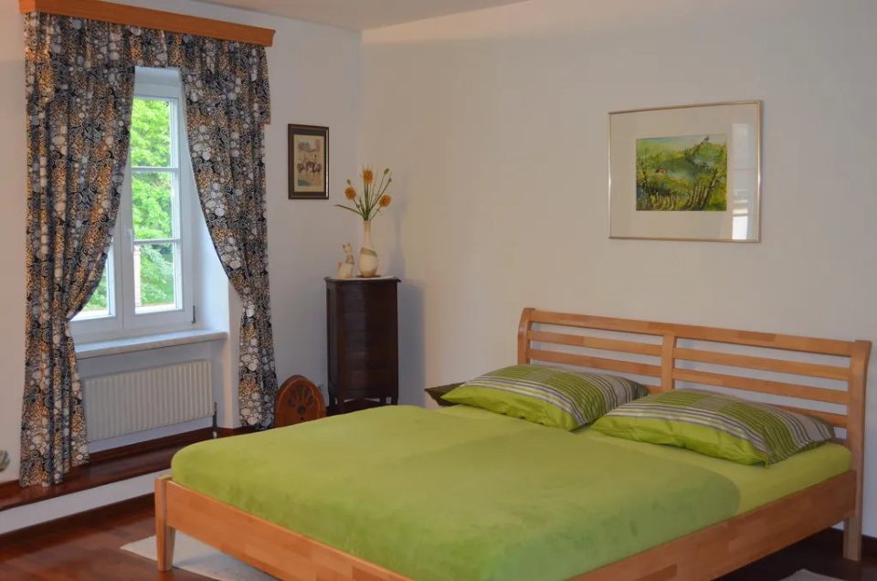 Repräsentatives Wohnhaus mit Geschäftsbereich und angrenzenden Veranstaltungsräumen, Bild 21 von 232