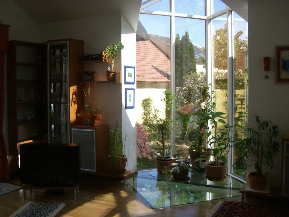 Repräsentatives Wohnhaus mit Geschäftsbereich und angrenzenden Veranstaltungsräumen, Bild 38 von 232