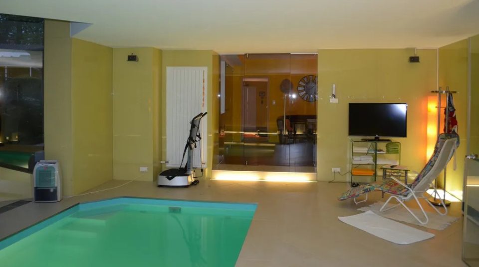 Repräsentatives Wohnhaus mit Geschäftsbereich und angrenzenden Veranstaltungsräumen, Bild 111 von 232