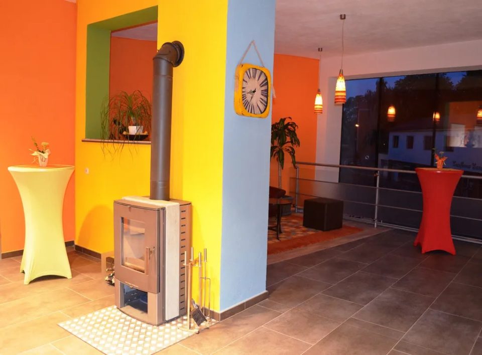 Repräsentatives Wohnhaus mit Geschäftsbereich und angrenzenden Veranstaltungsräumen, Bild 134 von 232