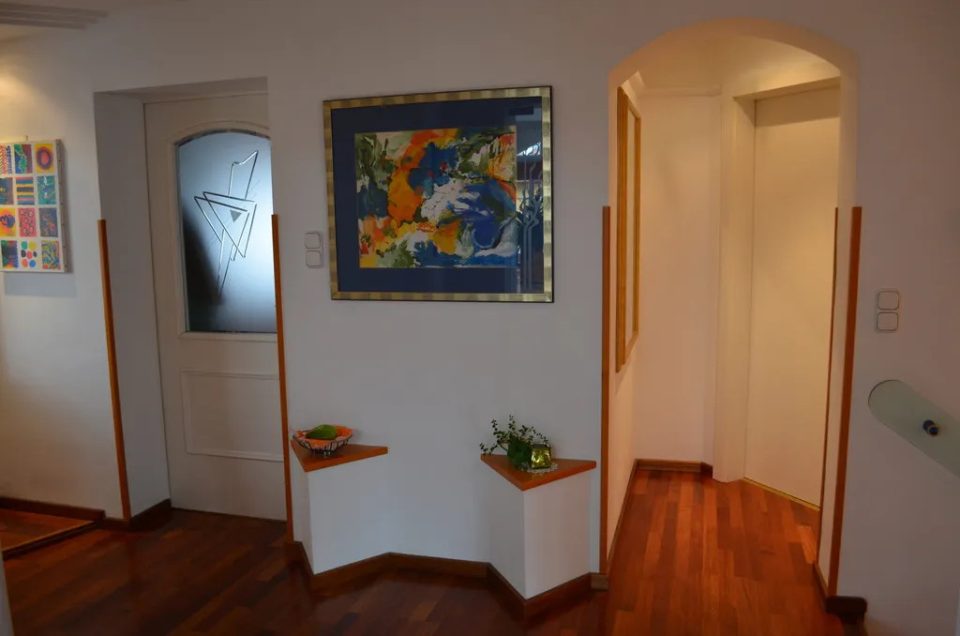 Repräsentatives Wohnhaus mit Geschäftsbereich und angrenzenden Veranstaltungsräumen, Bild 152 von 232