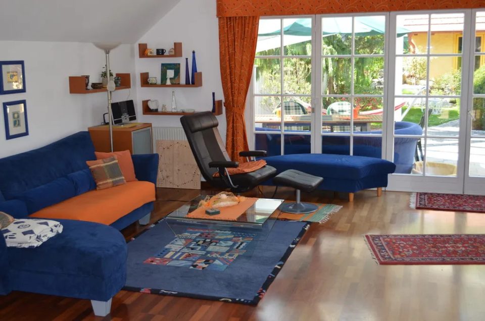 Repräsentatives Wohnhaus mit Geschäftsbereich und angrenzenden Veranstaltungsräumen, Bild 155 von 232