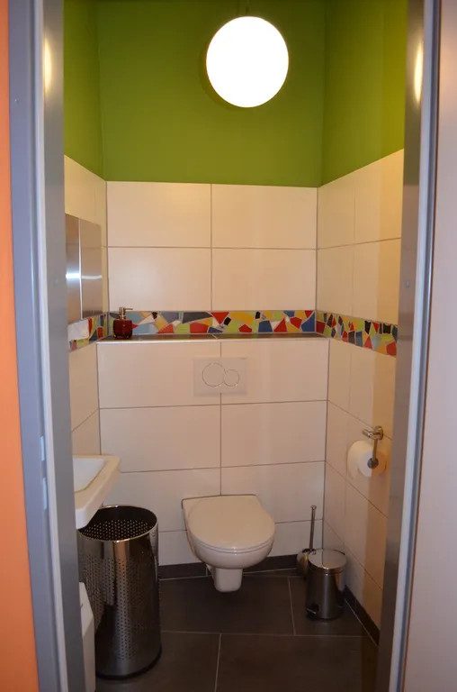 Repräsentatives Wohnhaus mit Geschäftsbereich und angrenzenden Veranstaltungsräumen, Bild 199 von 232