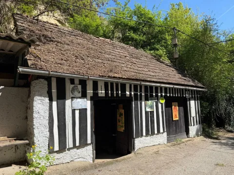 Immobilie in Wagram, Bild 1 von 11